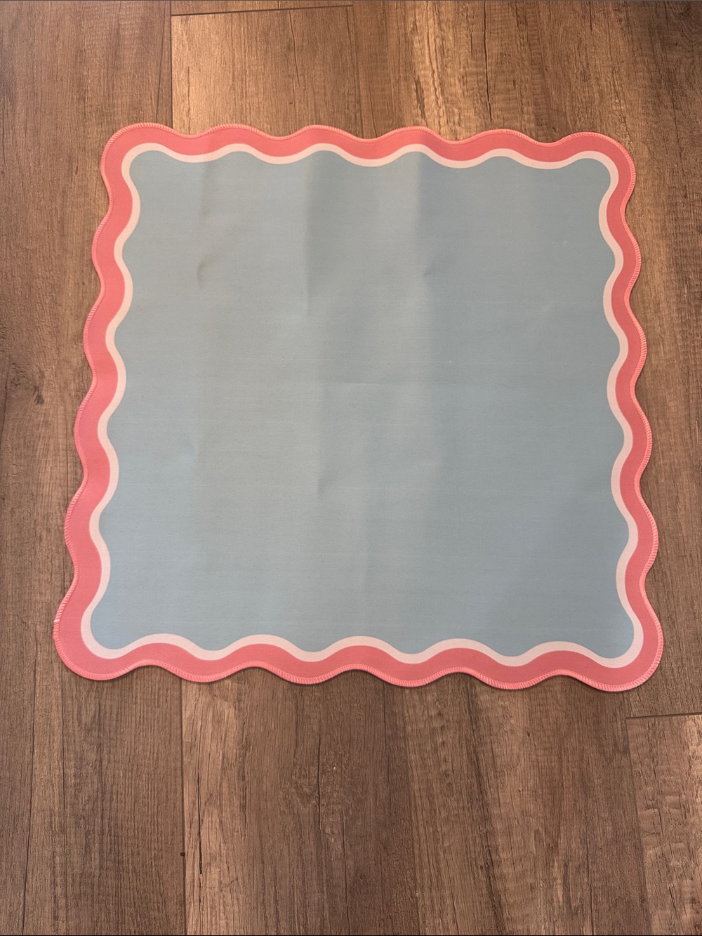 Mahjong 21x21 Scalloped Edge Square Neoprene Mat in Light Blue and Pink NWOT